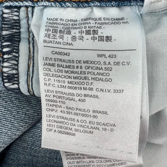 Levi’s Women’s White Oak Stone Denim Button Fly Jeans Size 26